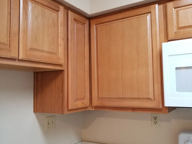 Sleepy Hollow Apartments — Photo 20