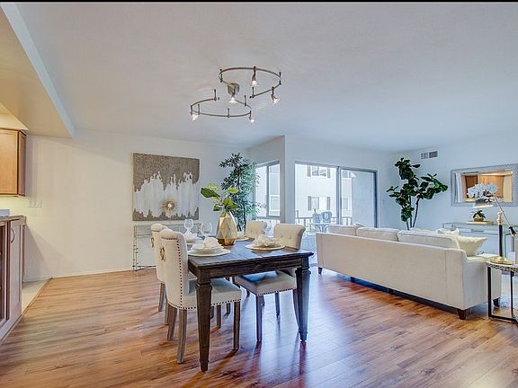 4th image of 10707 Camarillo St APT 214