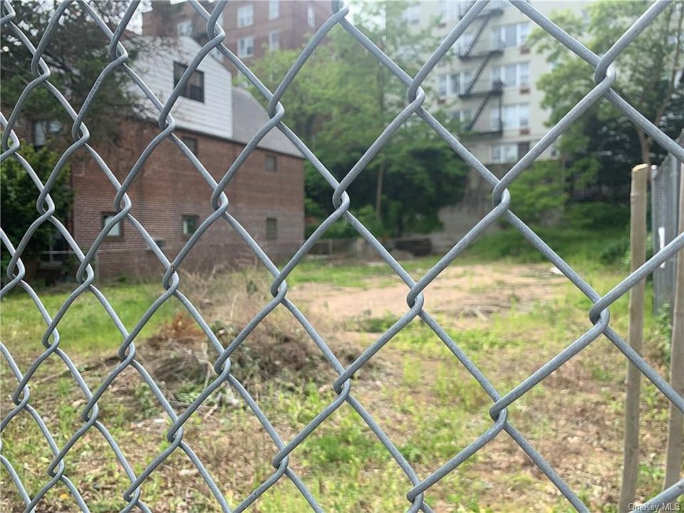 2nd image of 2107 Matthews Ave