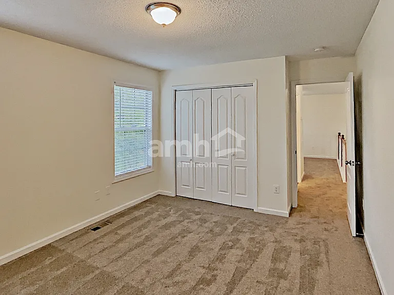 1086 Berkley Dr SE — Photo 11