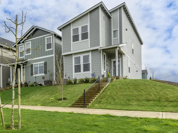 2681 NW Gregory Dr, McMinnville, OR 97128