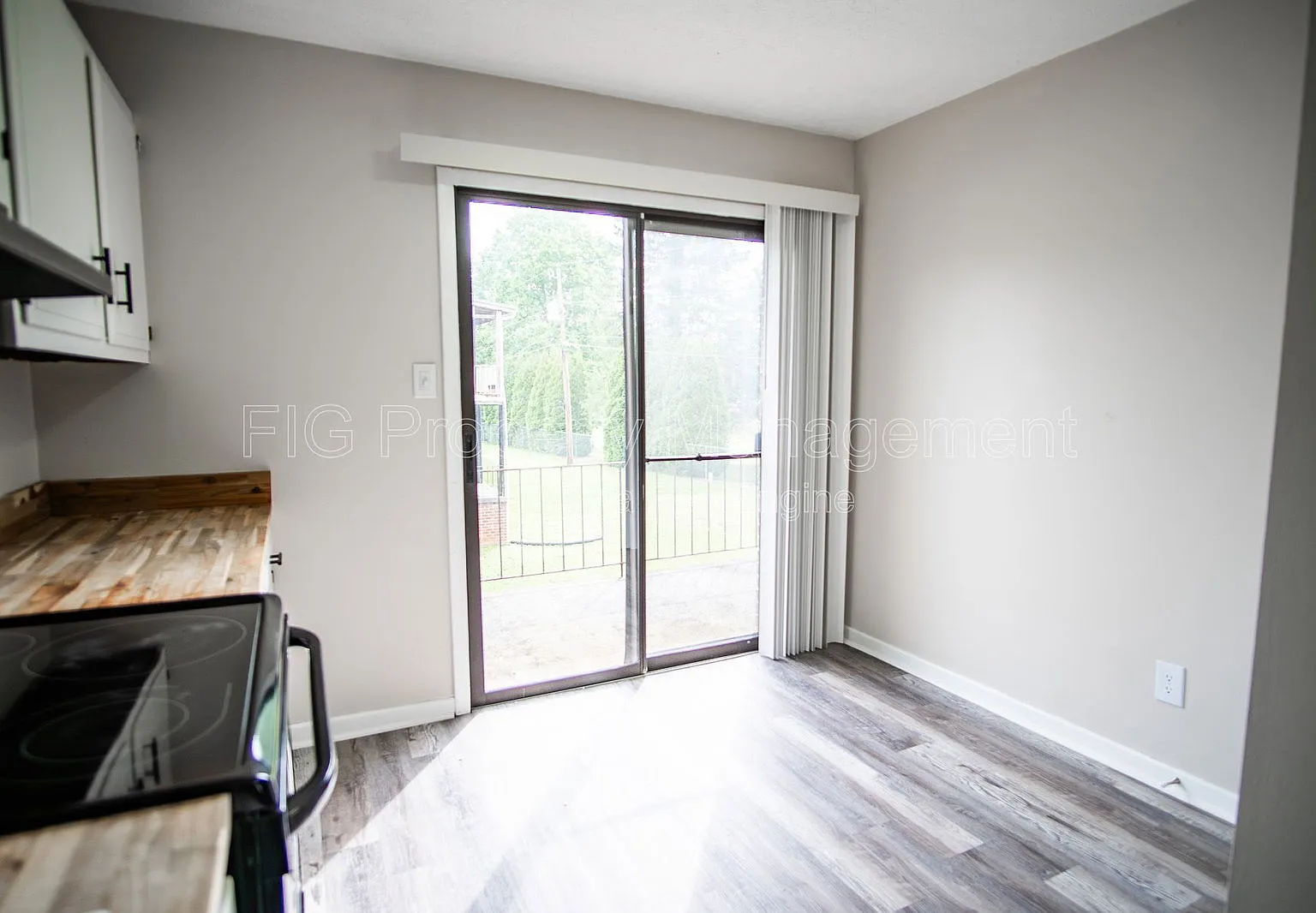 2 bed, 1.0 bath, 900 sqft, $1,245 — Photo 3