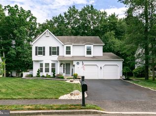 36 Masters Cir, Marlton, NJ 08053