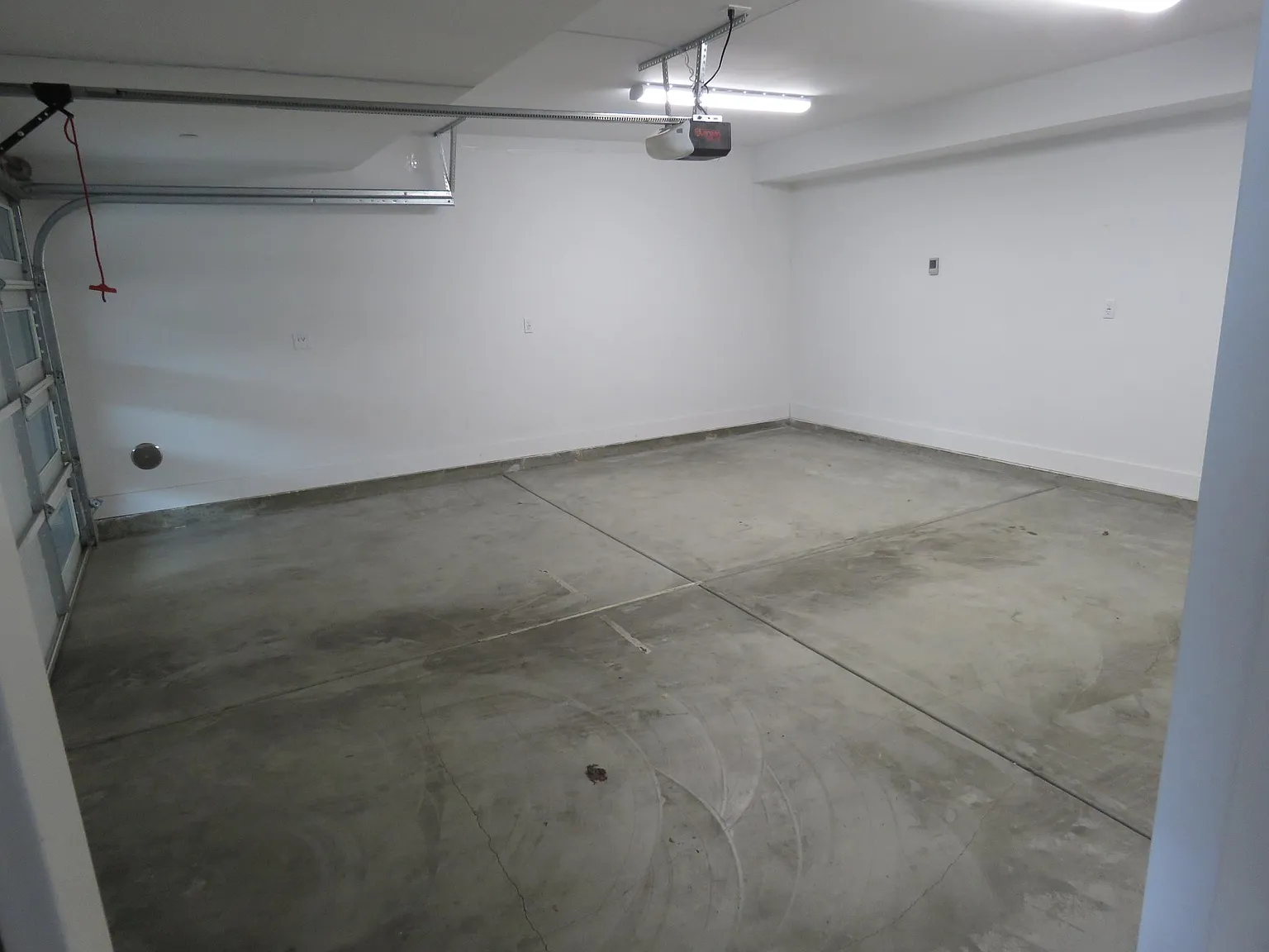 3 bed, 1150 sqft, $3,250 — Photo 4