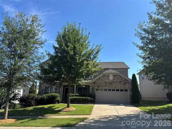 10413 Honeyfur Ct, Charlotte, NC 28278