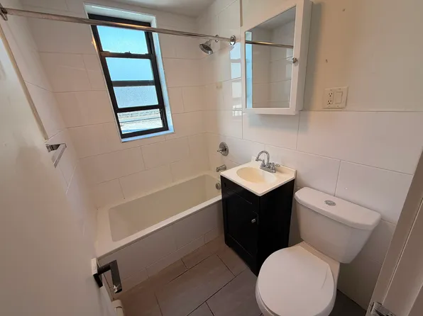 200 Clinton Ave APT 3B, Jersey City, NJ 07304