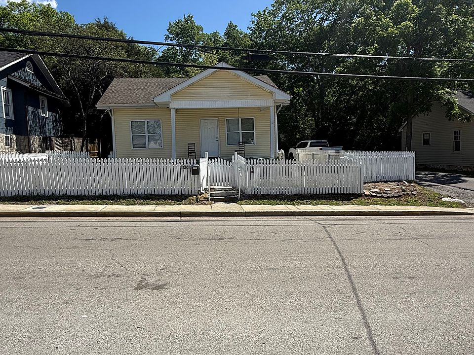 1st image of 720 E 14th Ave