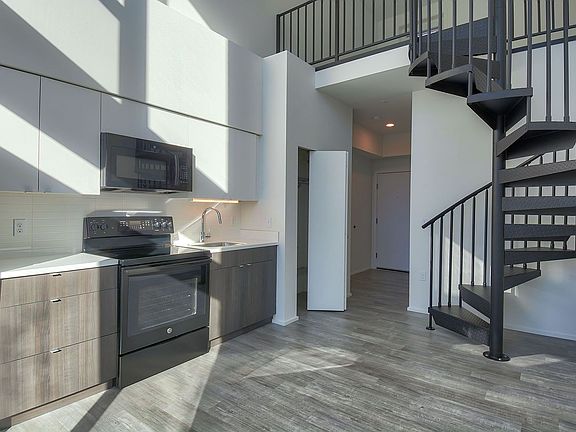 2nd image of 1404 Boylston Ave APT 701