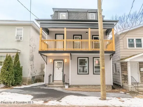 41 Spring St, Carbondale, PA 18407