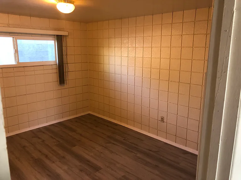 Solid, Secure, & Updated 2 Bed/ 1 Bath Apt. w/ a Private Yard! — Photo 25