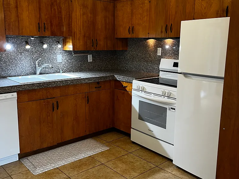 5616 SE 45th Ave — Photo 15