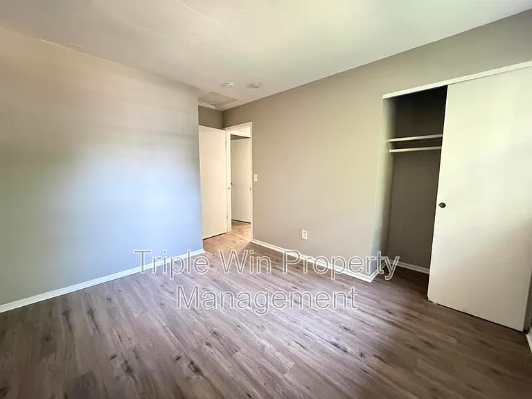 762 Del Marco Dr — Photo 9