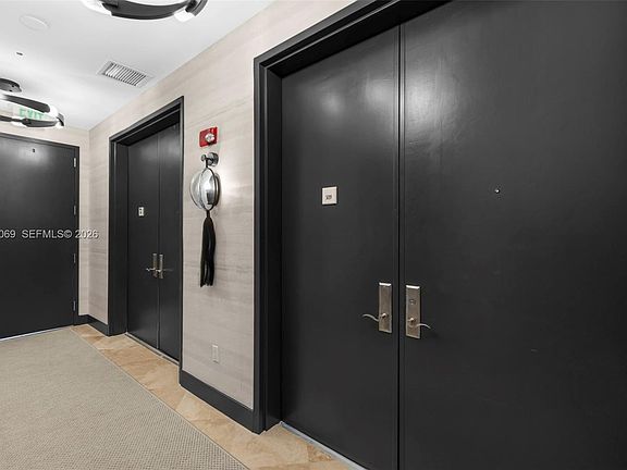 4th image of 100 S Pointe Dr APT 510