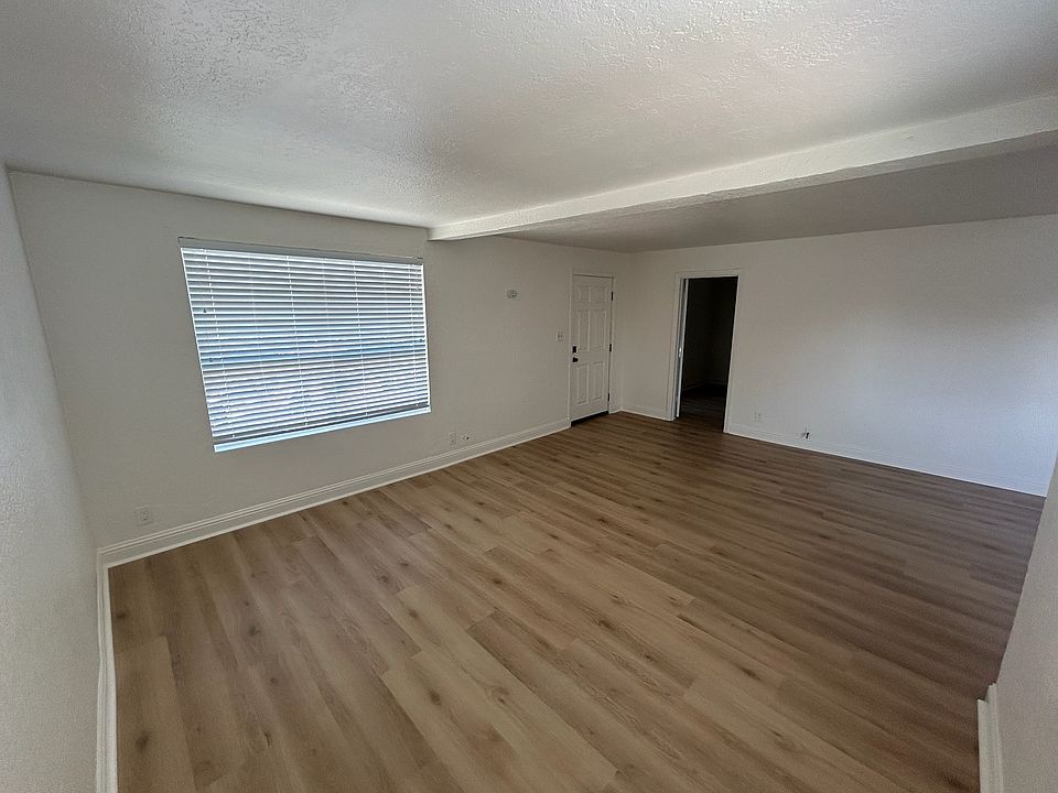 Alternative view of living room