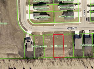6097 Martin Ln W, West Fargo, ND 58078