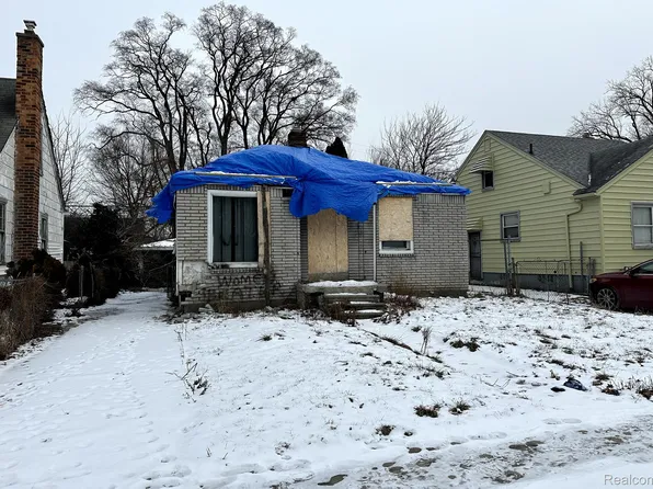 20452 Pinehurst St, Detroit, MI 48221