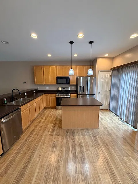 319 S Parkway Dr — Photo 4
