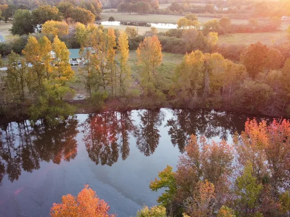 261 County Road 1818, Arab, AL 35016