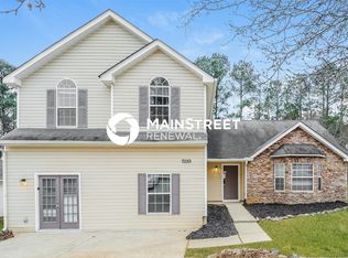 7030 Mahogany Dr, Fairburn, GA 30213