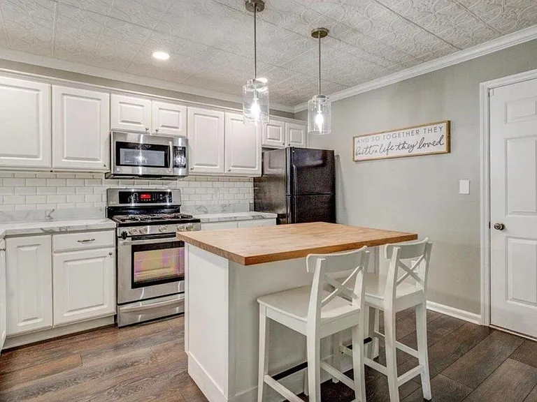 3379 Eastwoodlands Trl #3379 — Photo 2