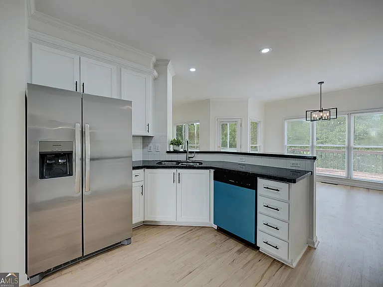 5795 Dovnick Dr — Photo 26