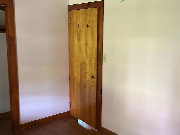 31 Maple St — Photo 9