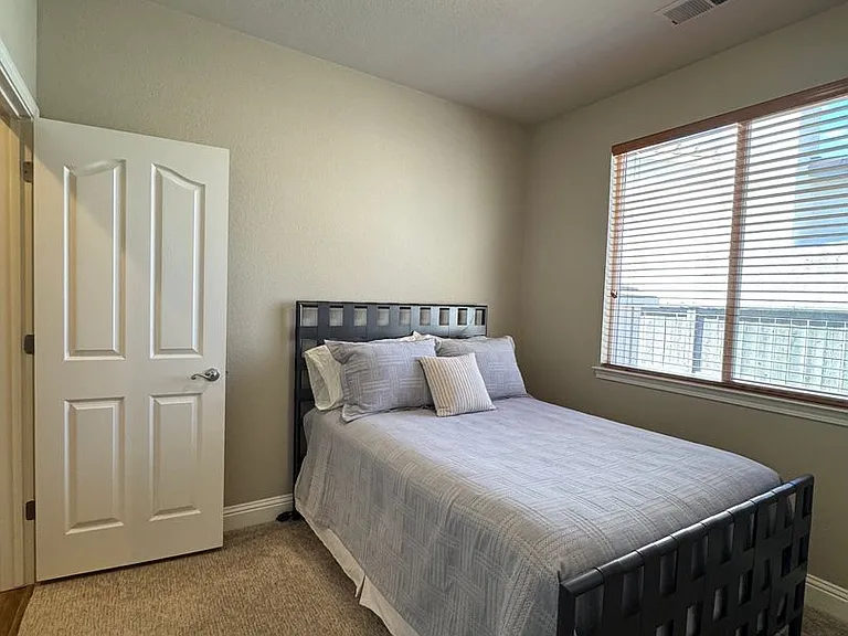 585 Seattle Slew Ct — Photo 22