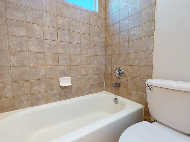 6256 Escondido Dr — Photo 30