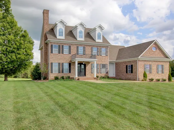 810 Yorkbar Ct, Clarksville, TN 37043