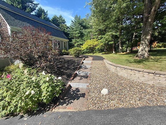 5th image of 3 Kelly Dr