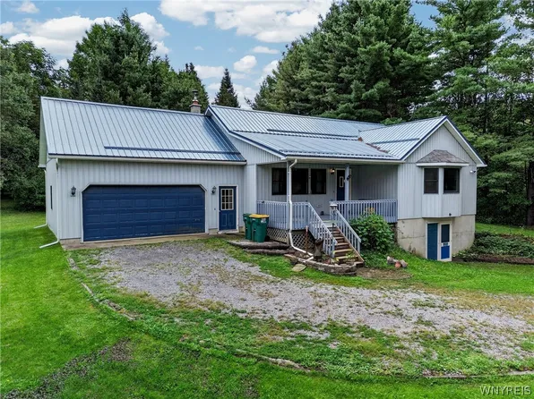 2331 Snyder Rd, Varysburg, NY 14167