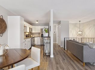 7513 Zinnia Way, Maple Grove, MN 55311