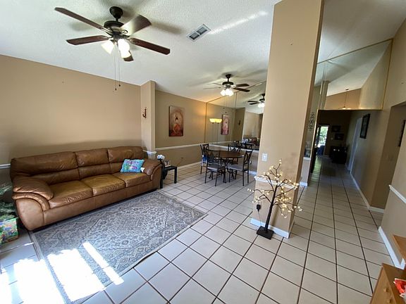 5th image of 6563 Meritmoor Cir