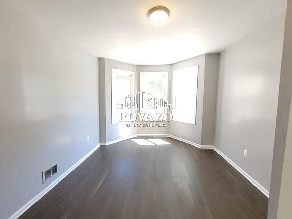 4th image of 869 S 18th St #1