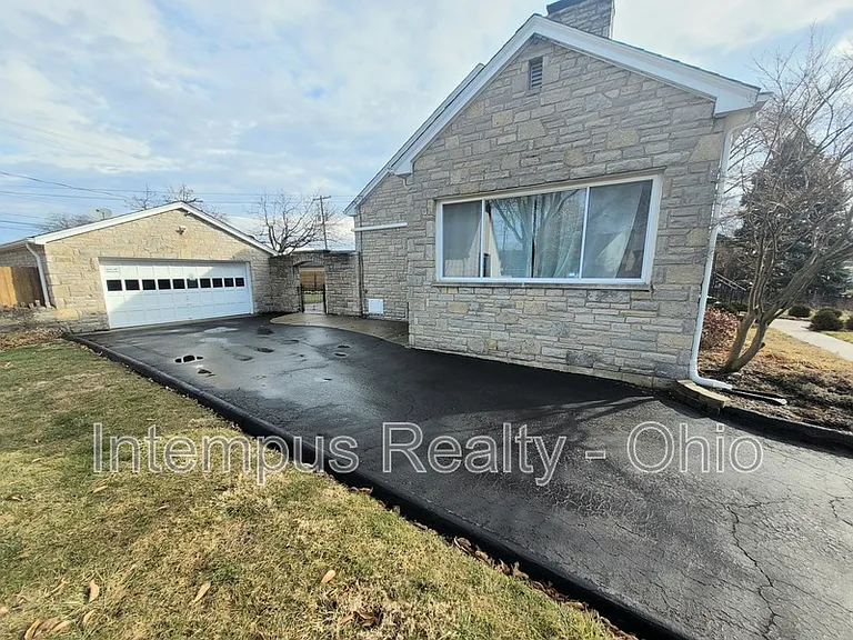 3128 Ellis Pl — Photo 36