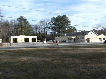 1st image of 46 N Main St