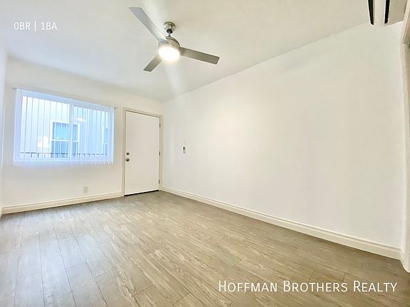 4th image of 1138 N Ogden Dr #3