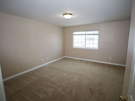 5th image of 6446 E 10th Ave