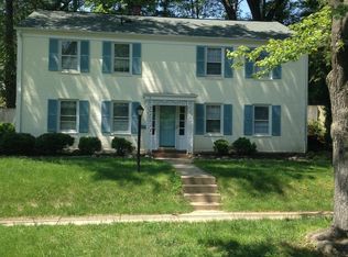 606 Crocus Dr, Rockville, MD 20850