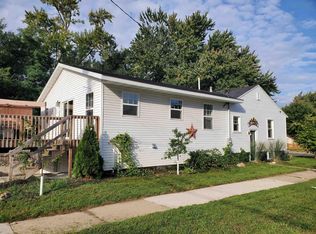 230 E Howard St, Portage, WI 53901