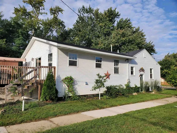 230 East Howard Street, Portage, WI 53901