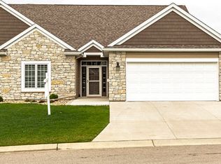 2853 Ivory Rd NE, Rochester, MN 55906