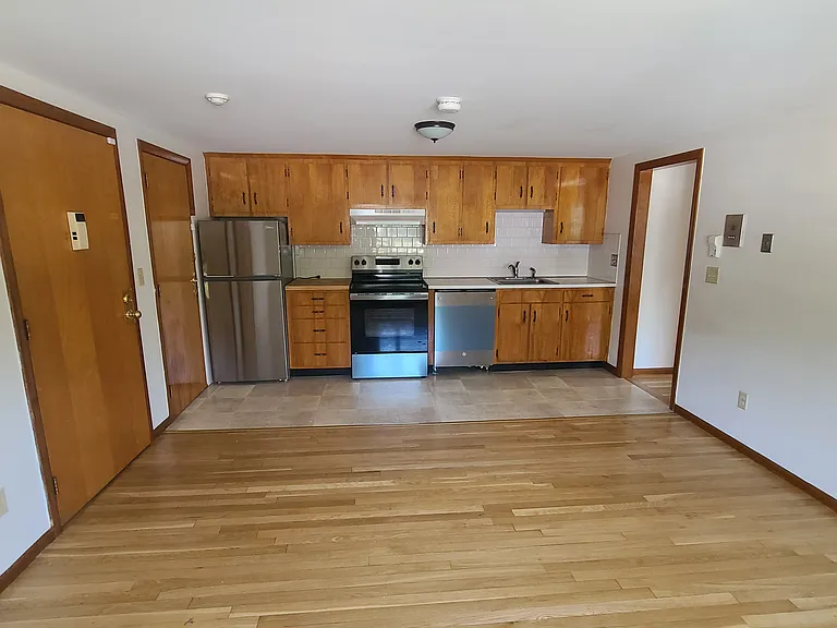 6 Azalea Ct #G — Photo 2