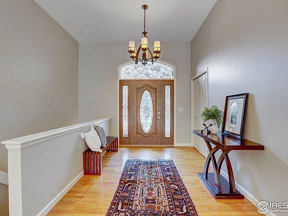 3rd image of 562 N Manorwood Ln