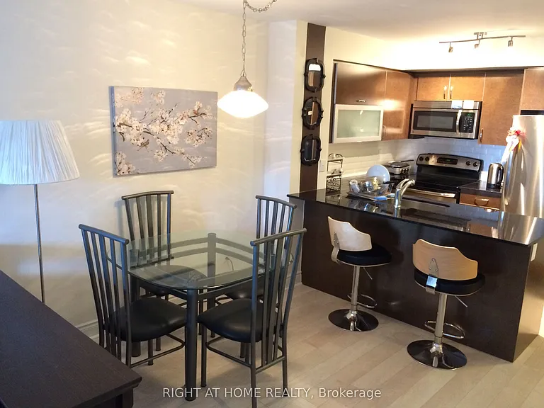 28 Ted Rogers Way #1506 — Photo 8