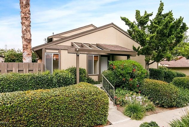 1620 Parrot Ct-001-022-Front Exterior-ML