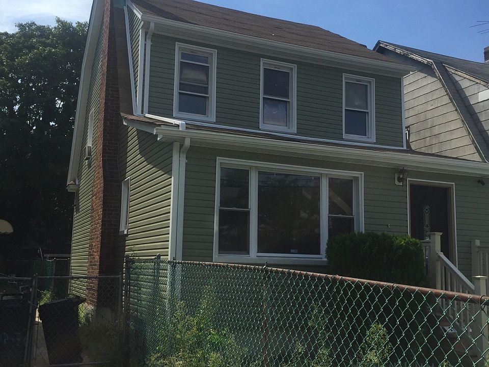 2nd image of 11228 200th St