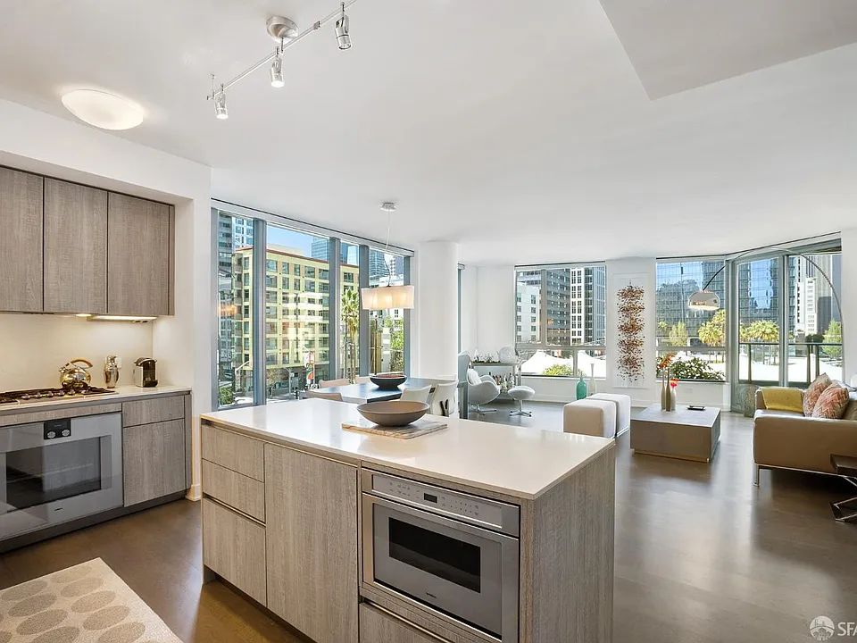 318 Main St #5B