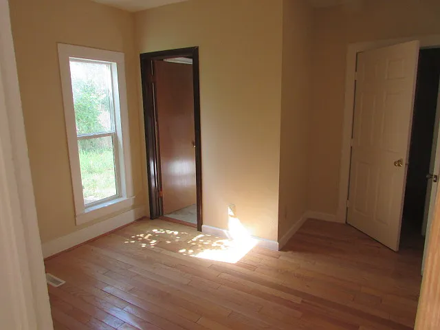 3 bed, 1468 sqft, $2,500 — Photo 4