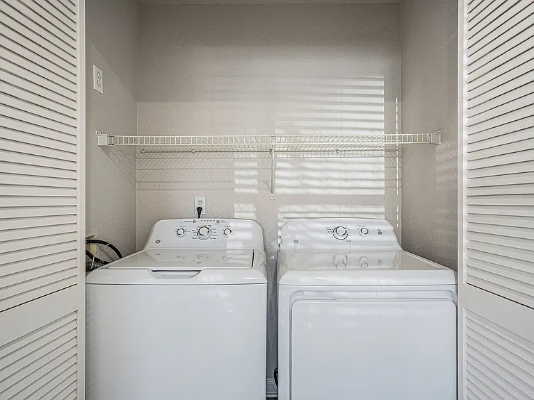 Nash Springs Apartments — Photo 11